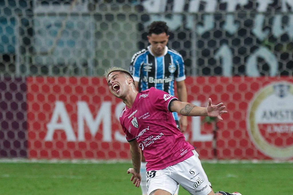 Grêmio leva virada do Independiente Del Valle e é eliminado da Libertadores