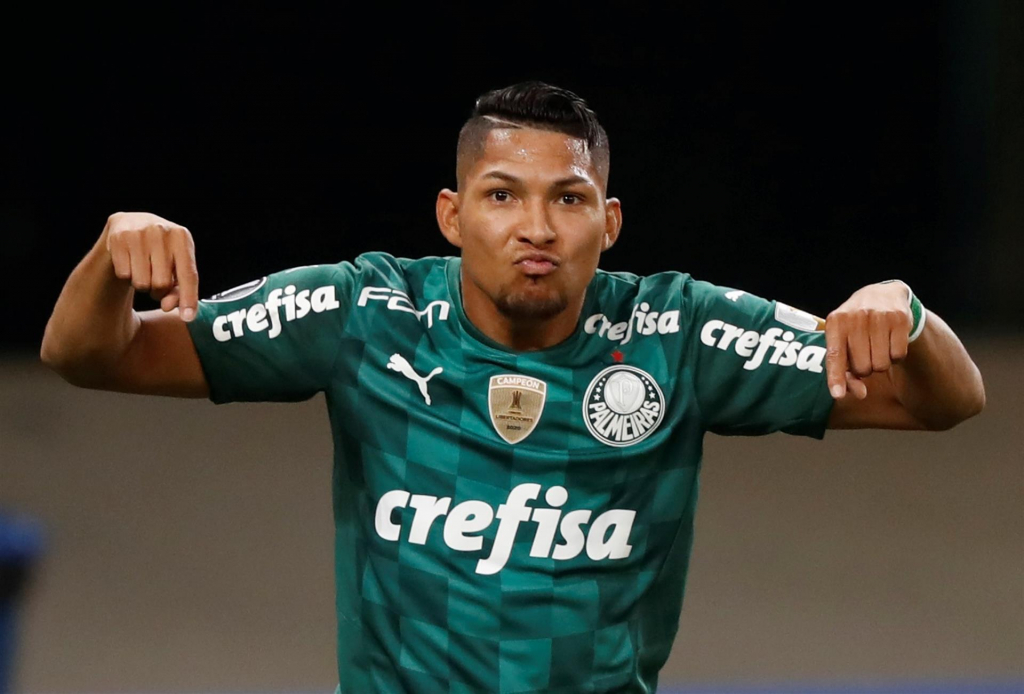 Rony se diz honrado por jogar no Palmeiras e comemora marca histórica na Libertadores