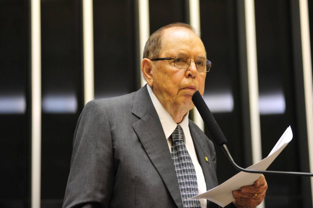 Camilo Cola, ex-deputado federal e fundador da Viação Itapemirim, morre aos 97 anos