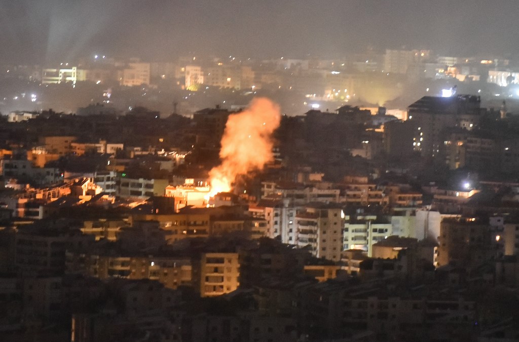 Bombardeios israelenses no centro de Beirute deixam 11 mortos e 63 feridos, diz Ministério da Saúde libanês 