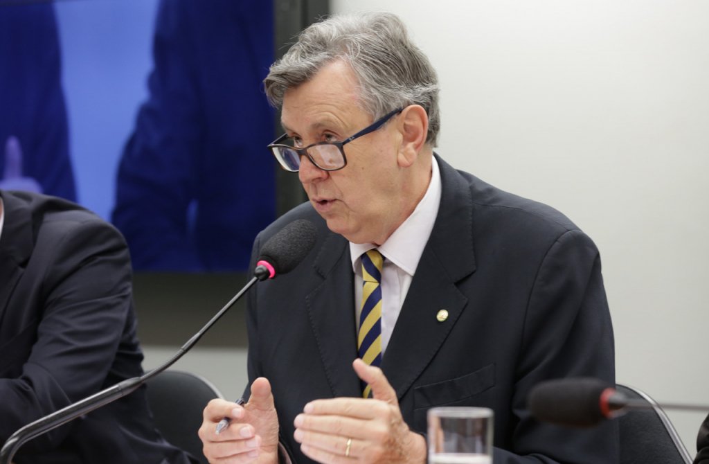 ‘CPI da Covid-19 virou questão eleitoreira’, afirma senador Luis Carlos Heinze
