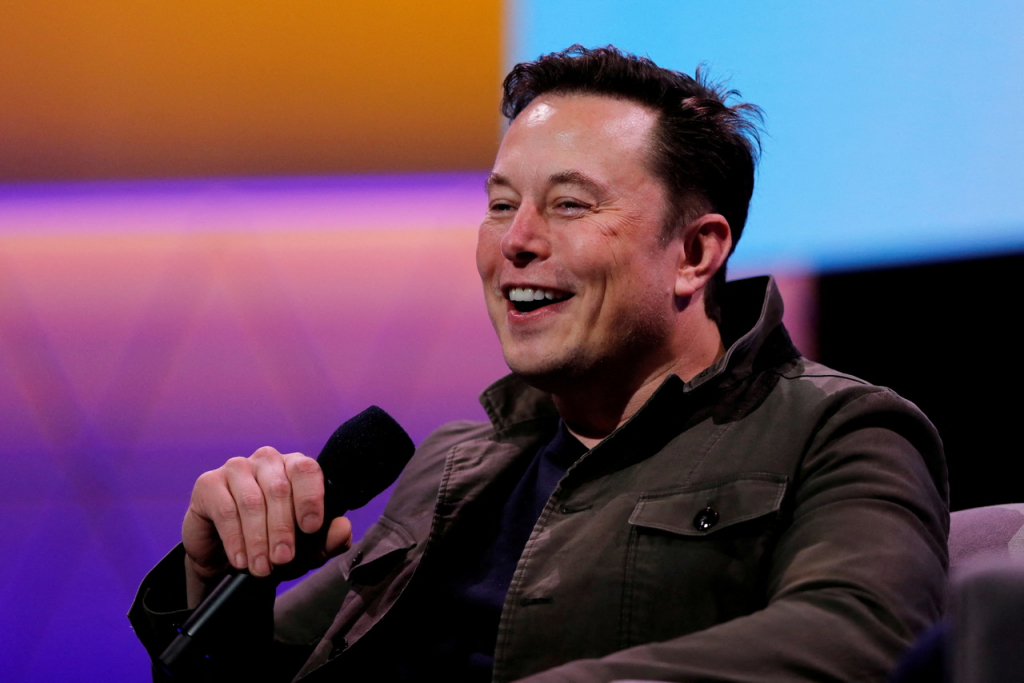 WEG é escolhida por Elon Musk para fornecer motores elétricos para a SpaceX