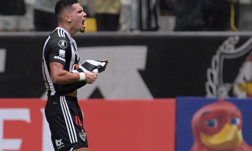 Atlético-MG vence Rosario Central, garante liderança e dispara na Libertadores