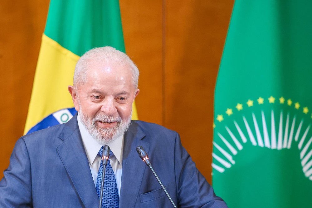 ‘Parece que teve conivência com alguém lá dentro’, diz Lula sobre fuga de detentos em Mossoró