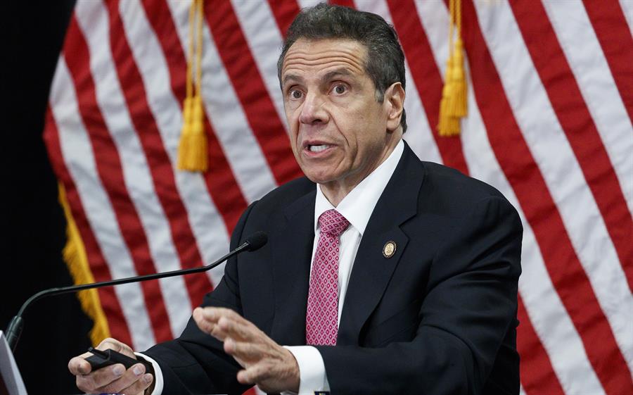 Governador de Nova York renuncia em meio a escândalo de assédio sexual