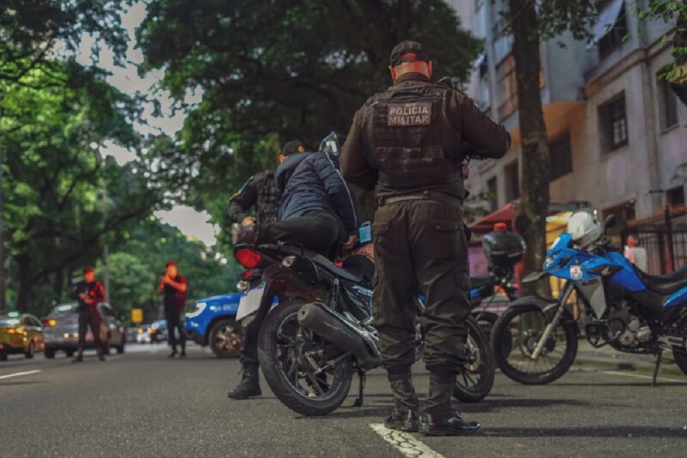 PM do Rio troca comando de 11 batalhões após semana violenta 