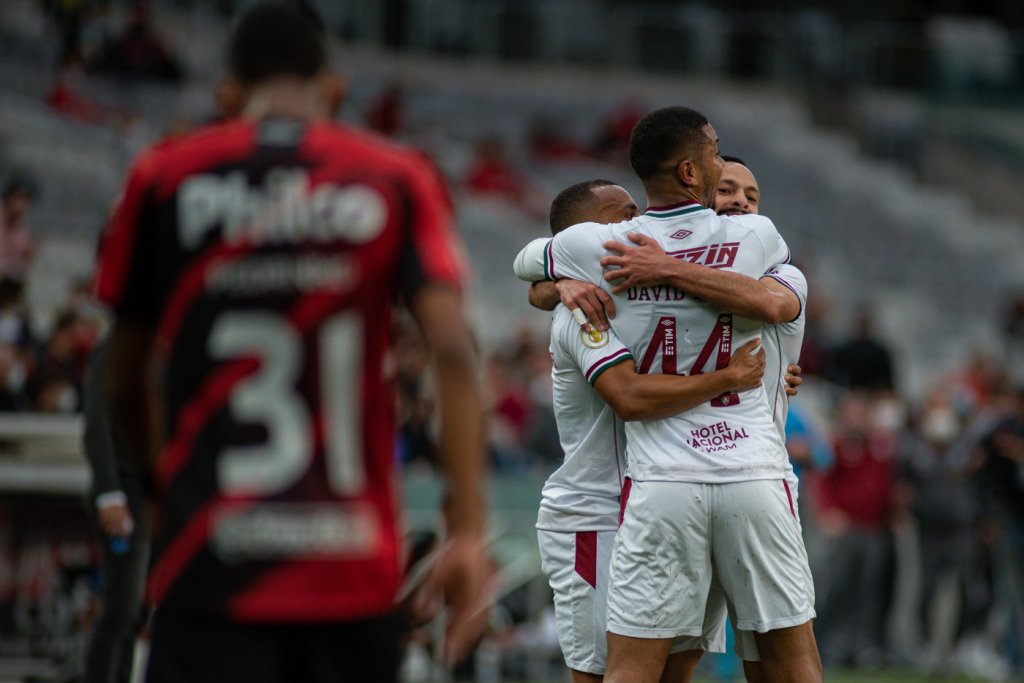 Fluminense vence o Athletico-PR por 1 a 0 na Arena da Baixada