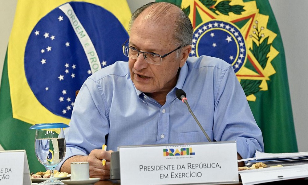 Reforma tributária e democracia atraem investimentos, diz Alckmin