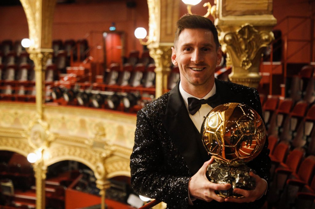 Recado para Cristiano Ronaldo? Pai de Messi ironiza após críticas por Bola de Ouro