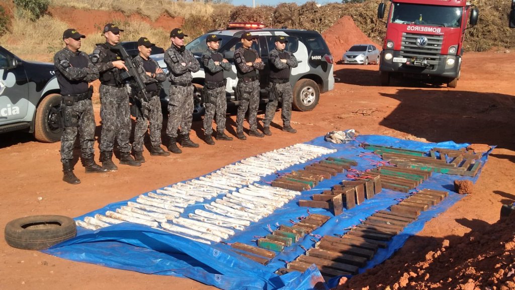 Polícia encontra 97 artefatos e detona 100 kg de explosivos deixados por quadrilha em Araçatuba