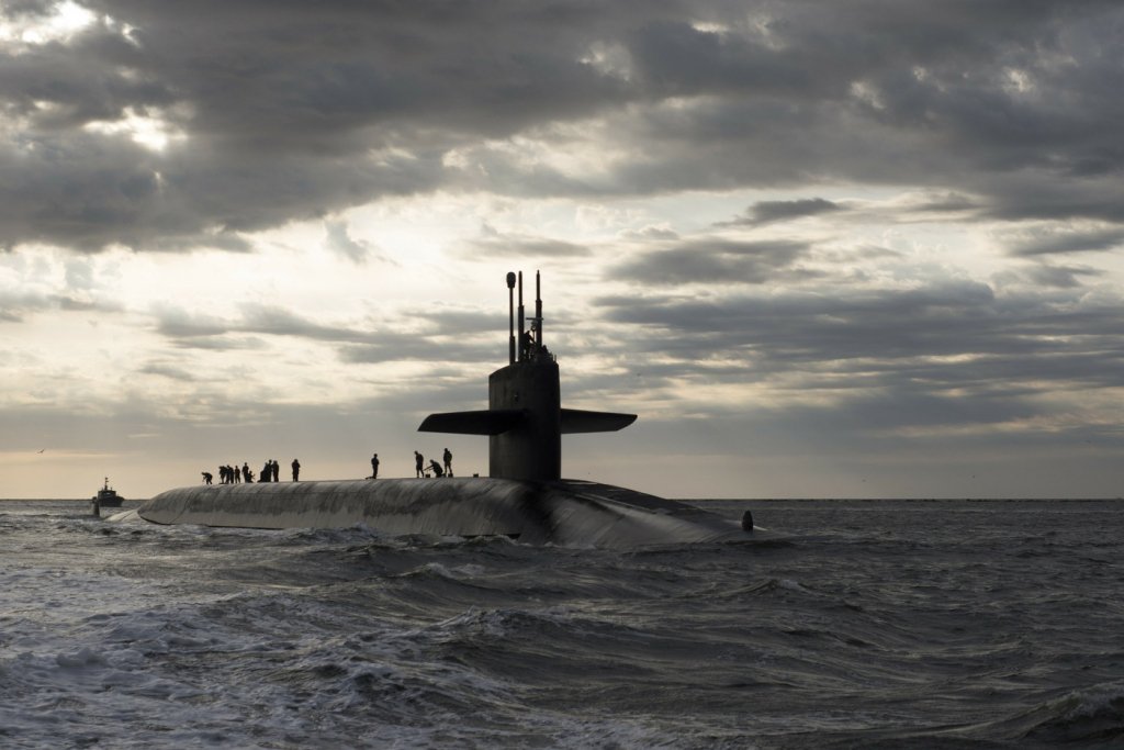 Submarino nuclear americano se choca com objeto não identificado no Mar da China