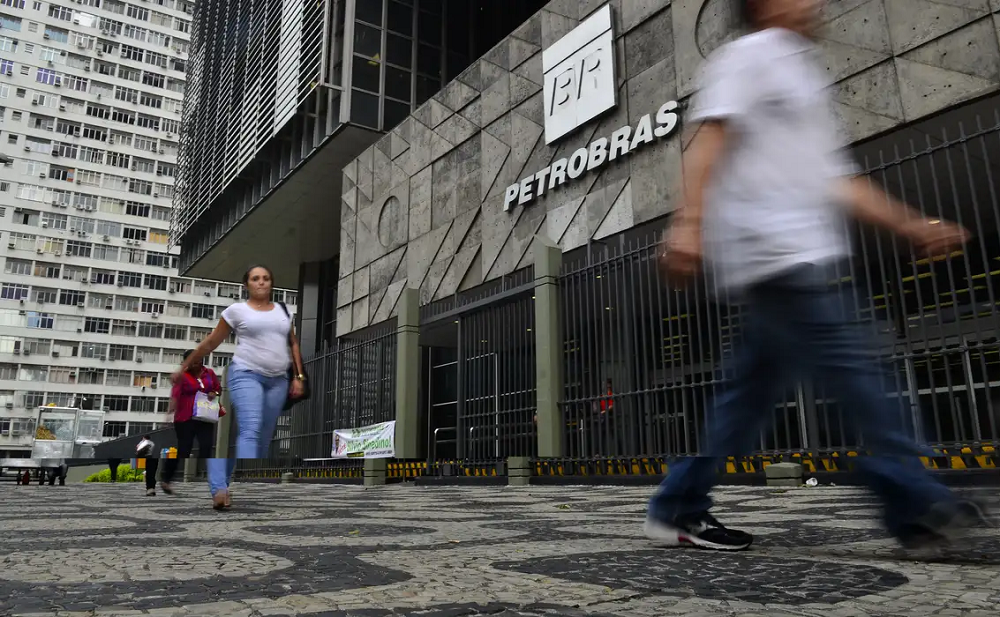 Petrobras oferece mais de 180 vagas em programa de estágio – Headline News, edição das 19h