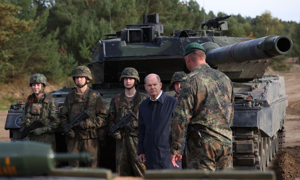 Alemanha cede às pressões e autoriza entrega de tanques Leopard 2 à Ucrânia