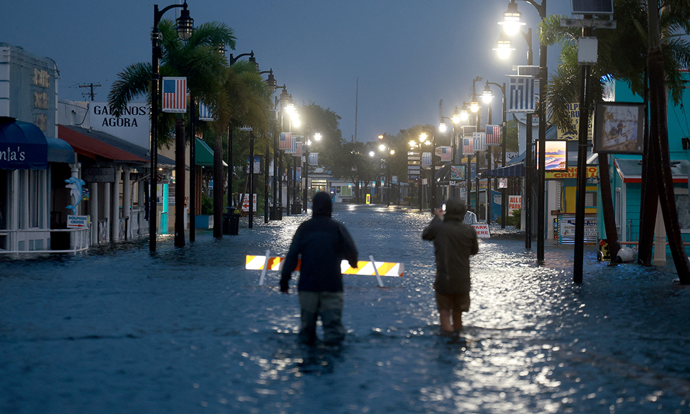 Furacão Idalia chega à Flórida e provoca inundações