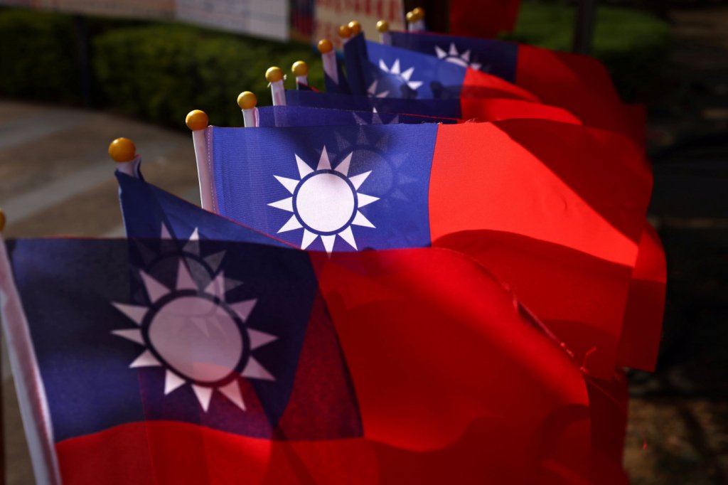 Taiwan relata invasão de aeronaves chinesas em seu espaço aéreo