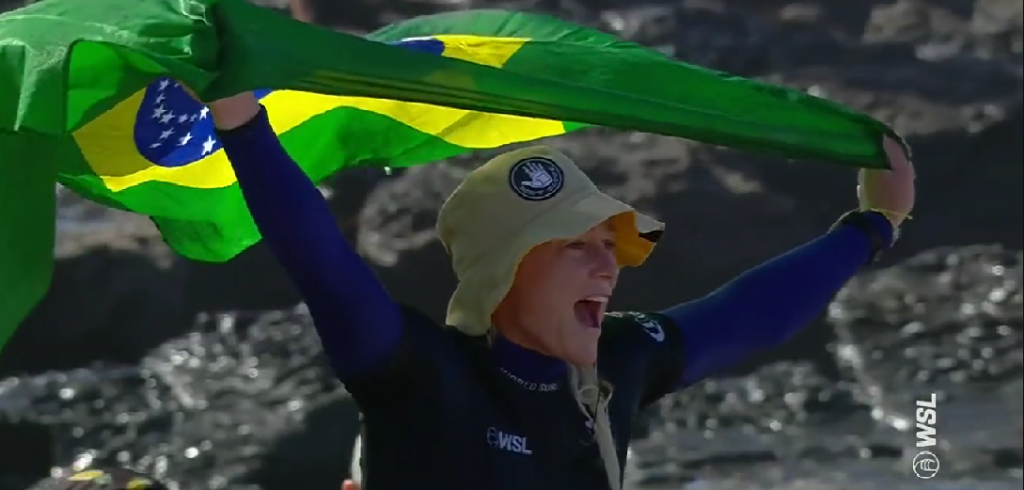 Tatiana Weston-Webb é a primeira surfista do Brasil classificada para as Olimpíadas de Paris-2024