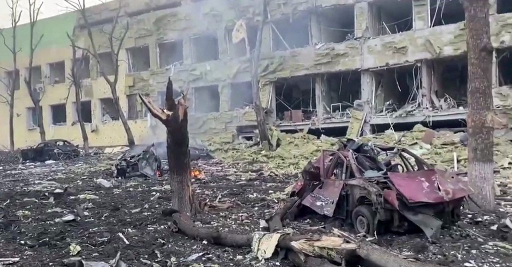 Ucrânia acusa Rússia de bombardear mais dois hospitais