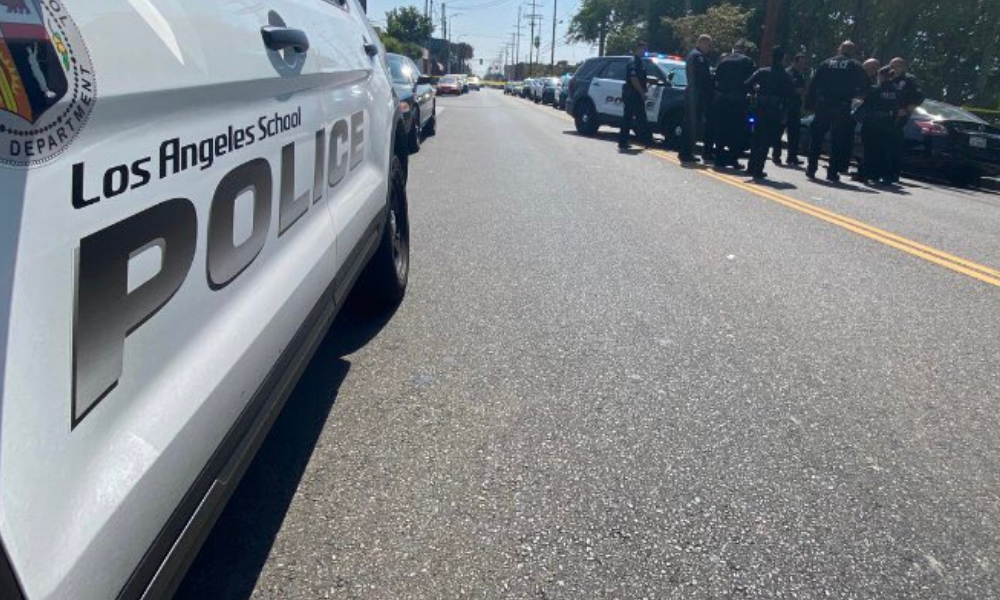Dois alunos são baleados em escolas de Los Angeles, nos Estados Unidos