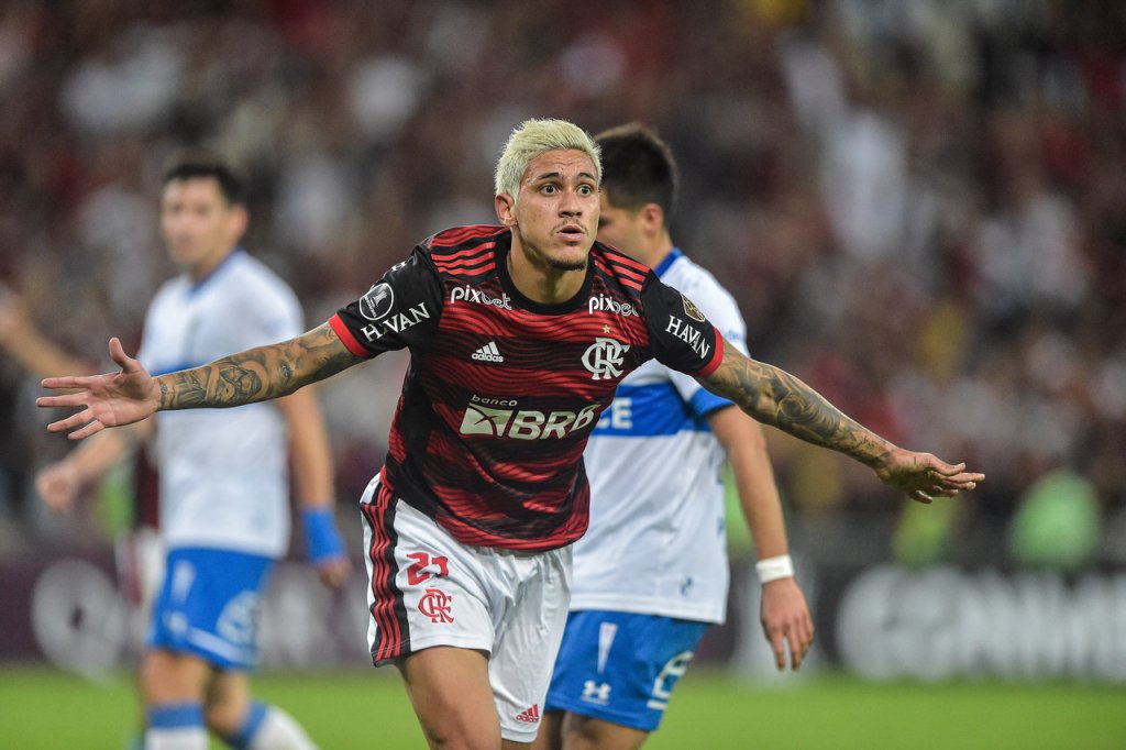 Flamengo vence o Universidad Católica e avança às oitavas da Libertadores