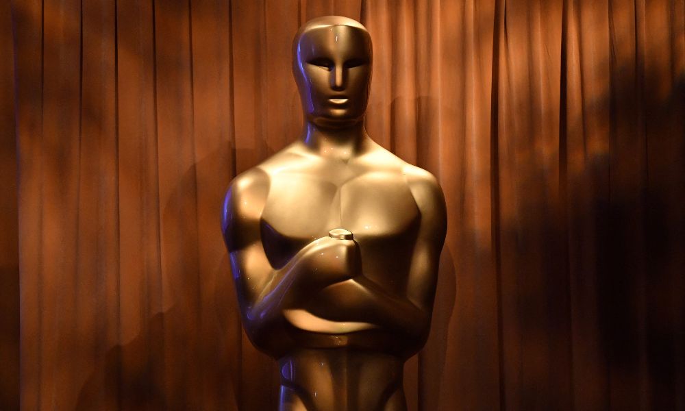 ‘Oppenheimer’ supera gigante de bilheteria ‘Barbie’ nas indicações ao Oscar 2024; veja lista
