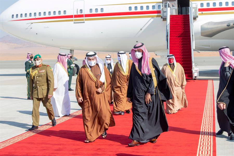 Arábia Saudita suspende embargo e reabre fronteiras com o Catar