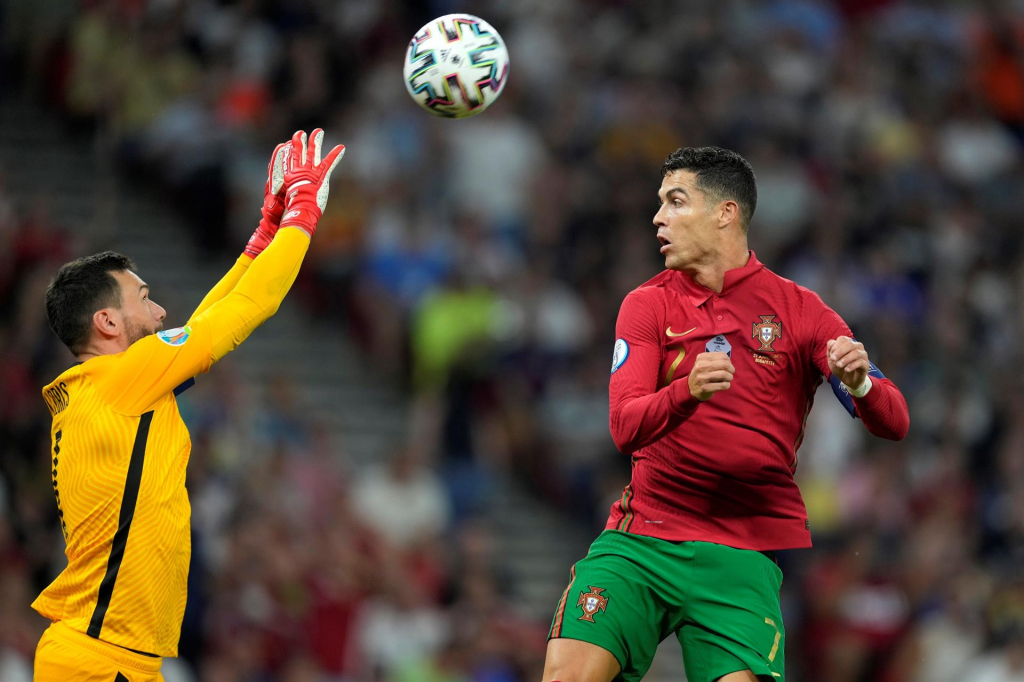 França e Portugal empatam em 2 a 2 e se classificam para as oitavas da Eurocopa 