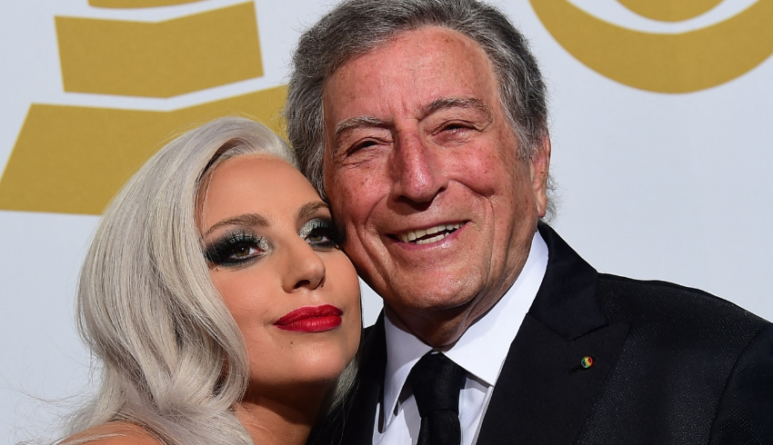 Lady Gaga já ficou nua para Tony Bennett: ‘Larguei meu roupão’