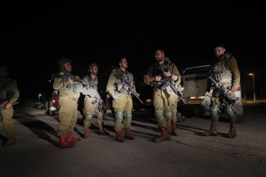 Síria diz que oito soldados foram mortos após ataque de Israel