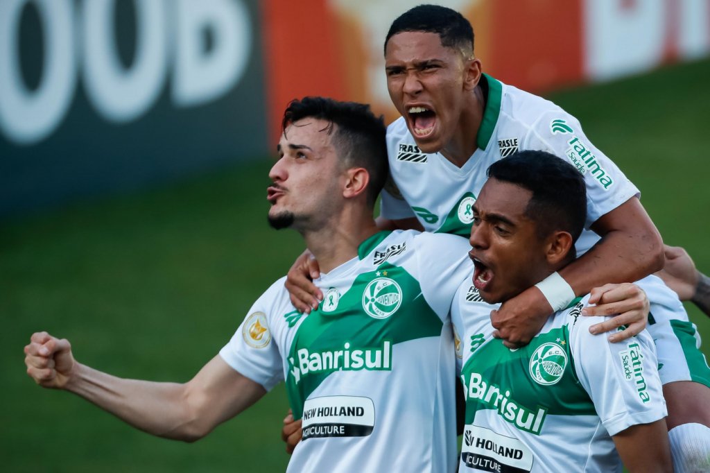 Santos perde para o Juventude por 3 a 0 e se aproxima da zona de rebaixamento