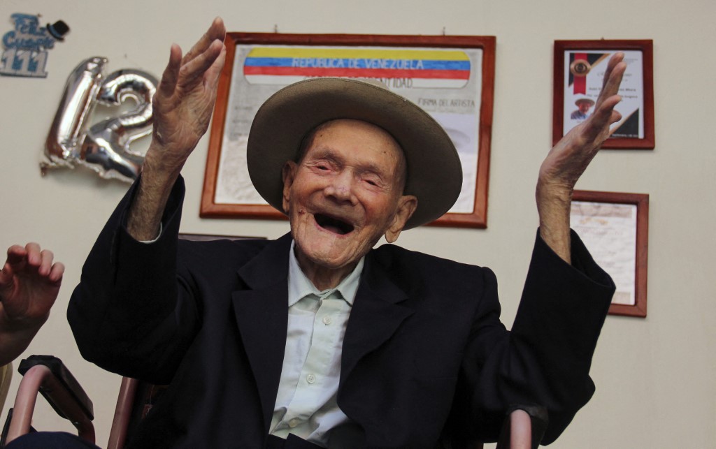Morre homem mais velho do mundo aos 114 anos