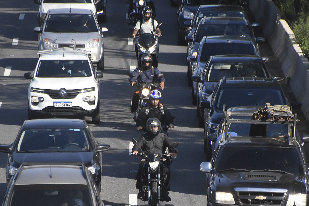 Furtos e roubos de motos na Grande São Paulo crescem 29% no primeiro semestre