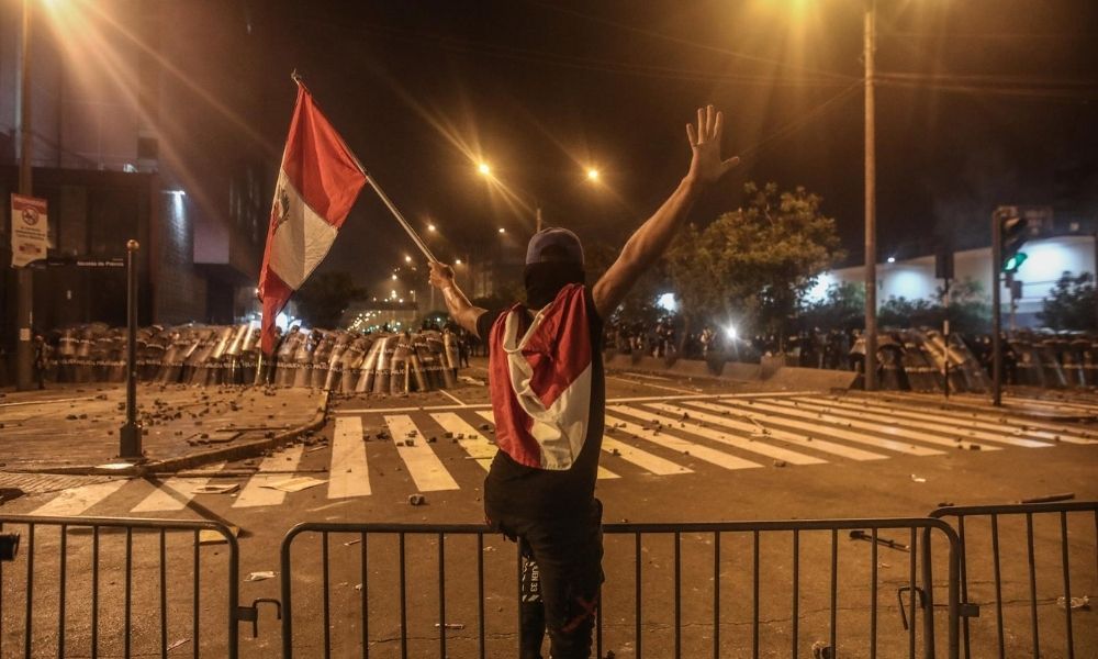 Protesto no Peru deixa pelo menos um morto e cerca de 15 feridos