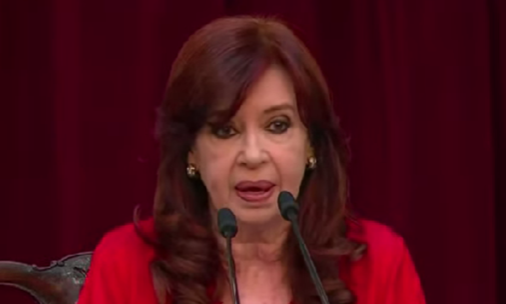 Cristina Kirchner abre Assembleia Legislativa para iniciar cerimônia de posse de Milei