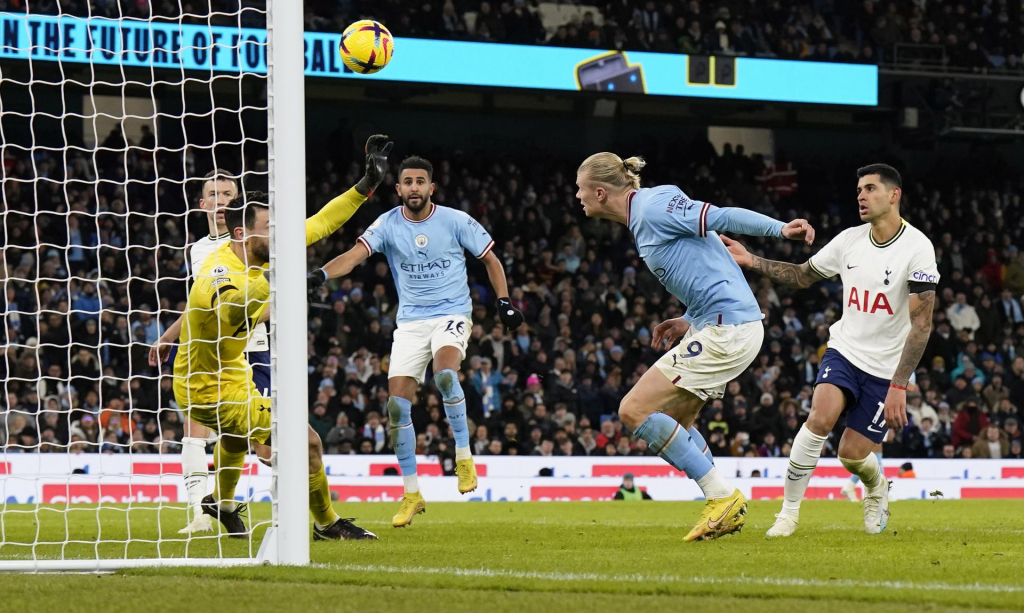 City vira no segundo tempo e vence o Tottenham por 4 a 2 na Premier League