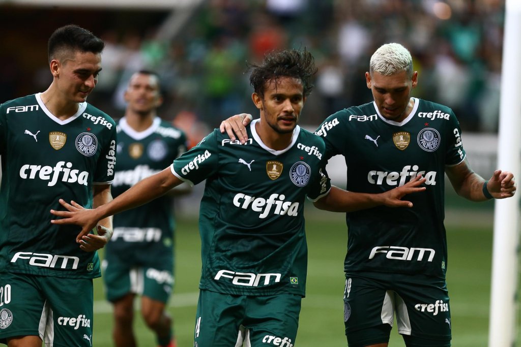 Palmeiras vence o Guarani e se aproxima da classificação no Campeonato Paulista