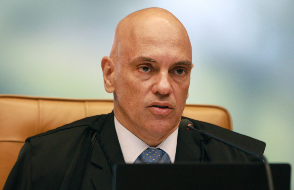 Após ordem de Moraes, PF prende homem que falou em ‘caçar’ ministros do STF