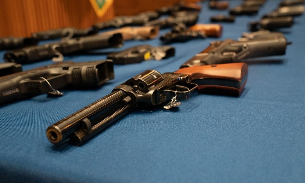 Brasil registra quase 500 pistolas e revólveres importados por dia no primeiros semestre