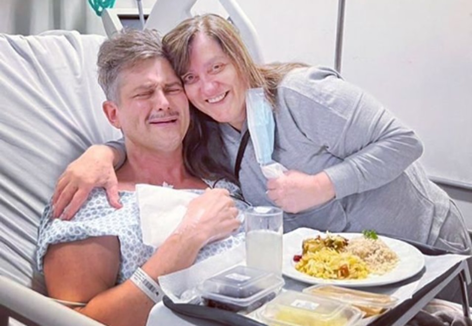 Ex-BBB Marcos Harter passa por transplante de rim e agradece doadora: ‘Agora é minha irmã’