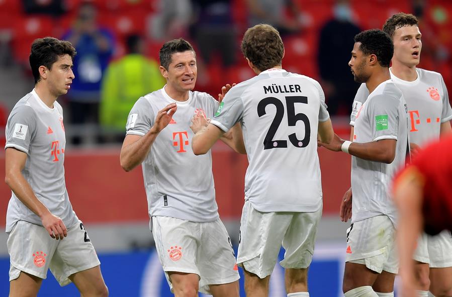 Lewandowski brilha, Bayern bate Al Ahly e pega o Tigres na decisão do Mundial