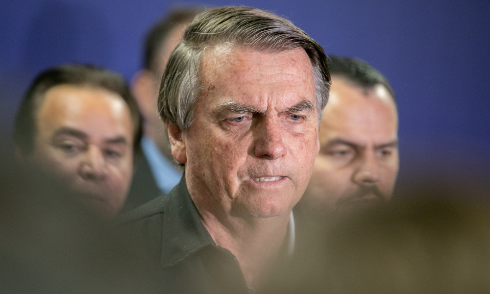 Relator do TSE abre caminho para processo penal e cobrança de multa de Bolsonaro