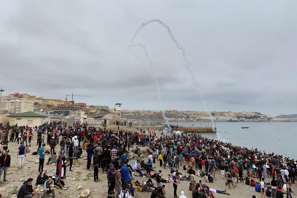 Mais de 6 mil pessoas são levadas de volta ao Marrocos após crise migratória em Ceuta
