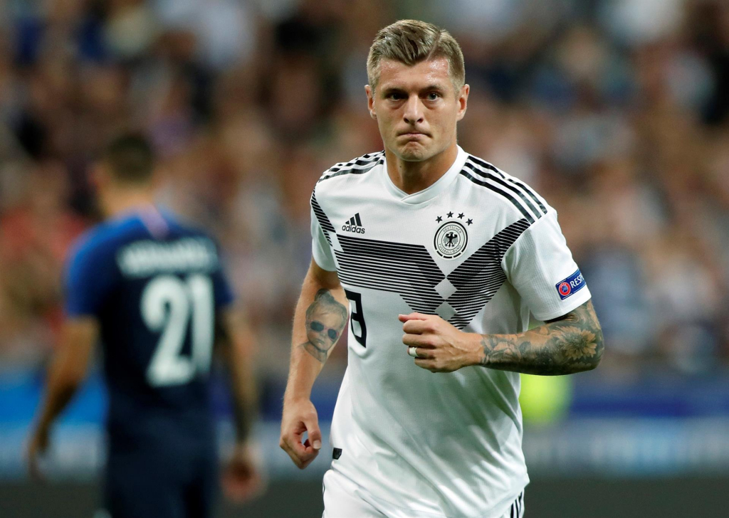 Campeão mundial em 2014, Toni Kroos critica Alemanha: ‘Tem que fazer muito mais’