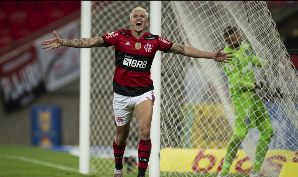 Brasileirão: Em jogo movimentado, Flamengo vence o Palmeiras por 1 a 0