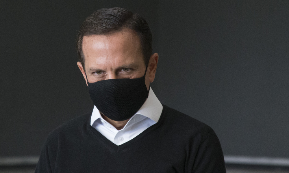 Doria promete acabar com a obrigatoriedade do uso de máscaras nos próximos dias