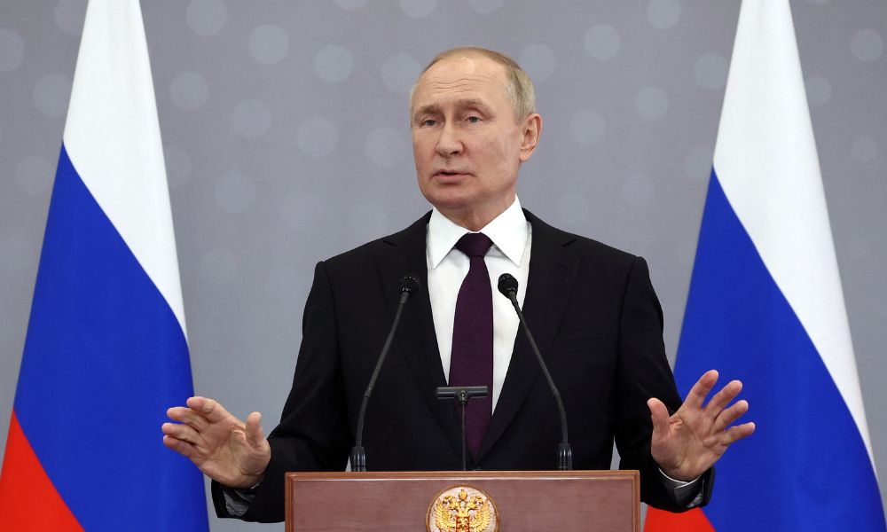 Putin cessa bombardeios em massa na Ucrânia e afirma que guerra com Otan seria ‘uma catástrofe global’