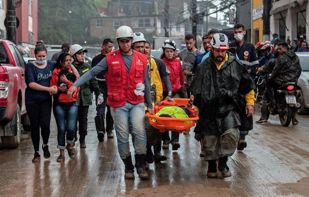 Polícia Civil identifica 124 vítimas das chuvas em Petrópolis; veja a lista