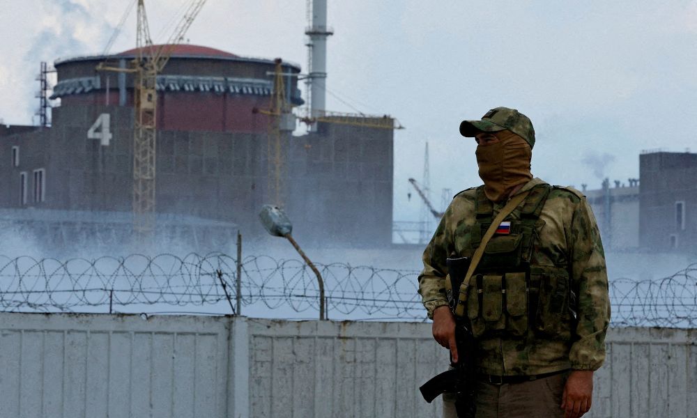 Russos sequestram diretor-geral da usina nuclear de Zaporizhia