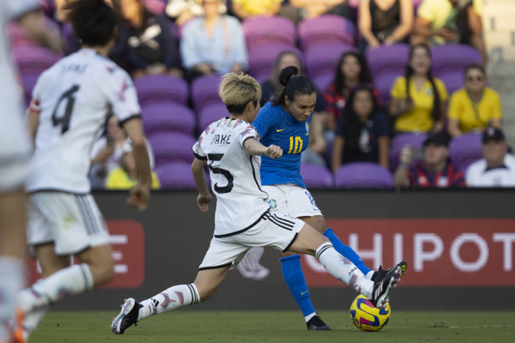Marta volta e ajuda seleção feminina a vencer o Japão em estreia na SheBelieves Cup