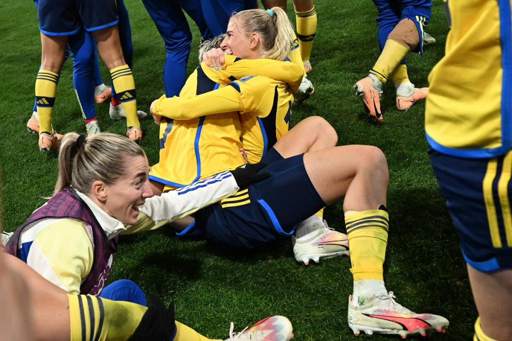 Suécia elimina EUA nos pênaltis e vai enfrentar Japão nas quartas da Copa feminina