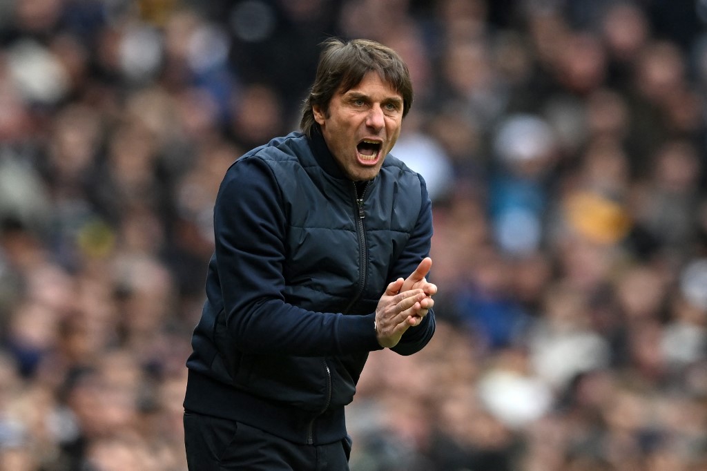Tottenham anuncia a demissão do técnico Antonio Conte após crise com o elenco e a diretoria